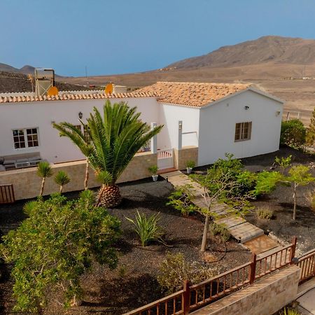 Casa Amaya - Spacious House With Pool, Large Garden, Bbq, 2 Terraces, And Ideal Location El Charco  Zewnętrze zdjęcie