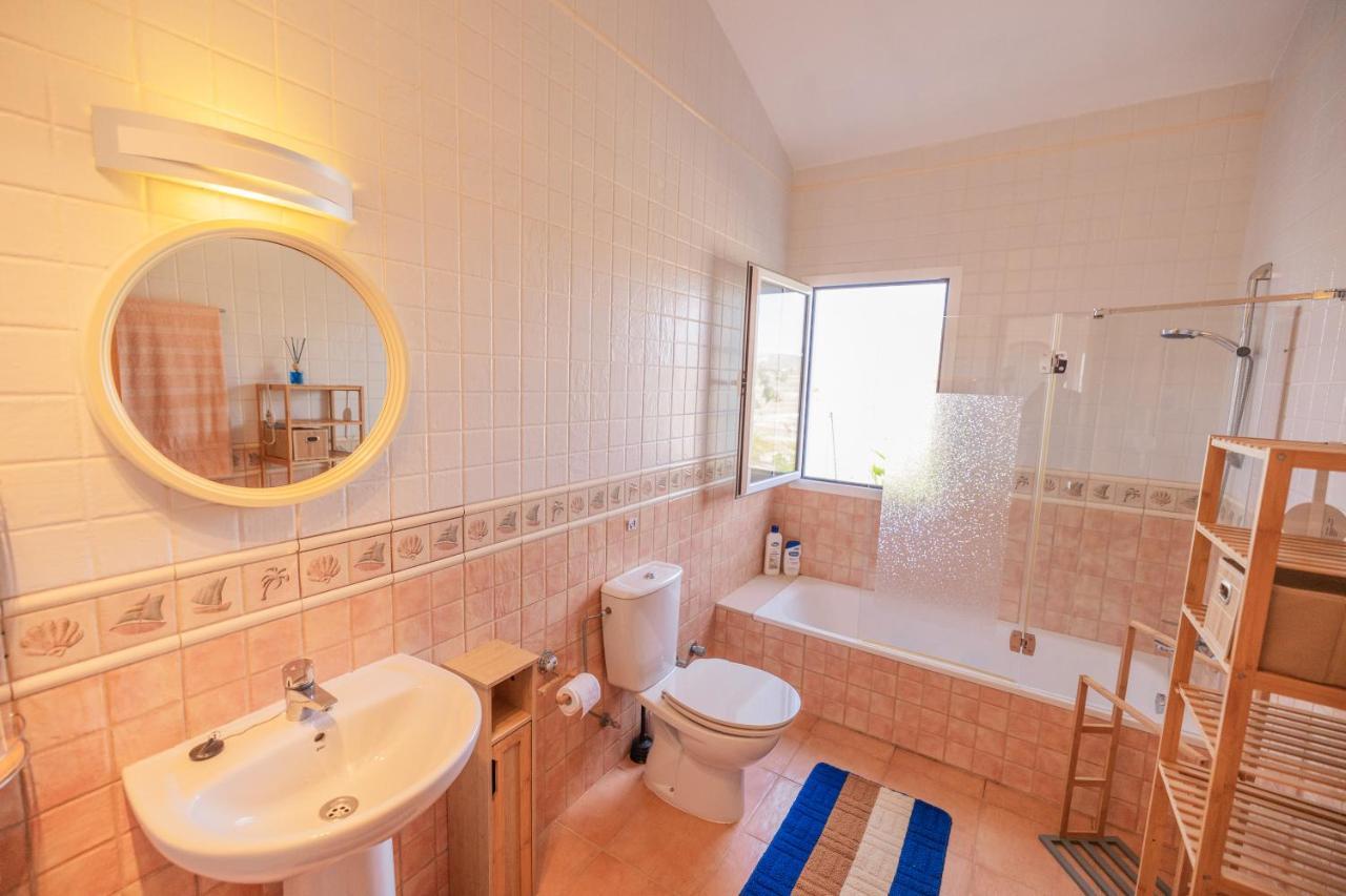 Casa Amaya - Spacious House With Pool, Large Garden, Bbq, 2 Terraces, And Ideal Location El Charco  Zewnętrze zdjęcie